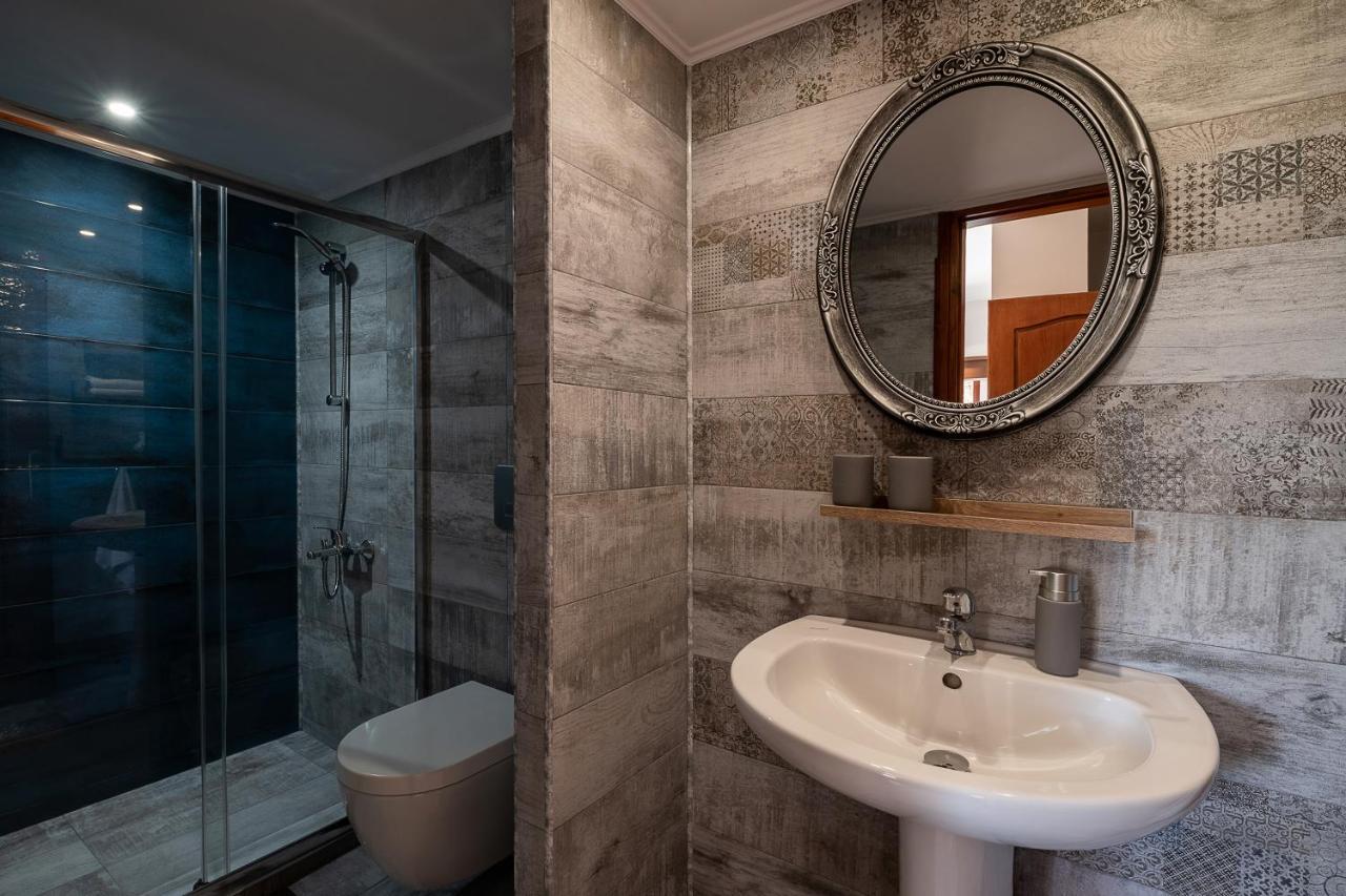 Andromia Studios & Apartments Agia Marina Екстериор снимка