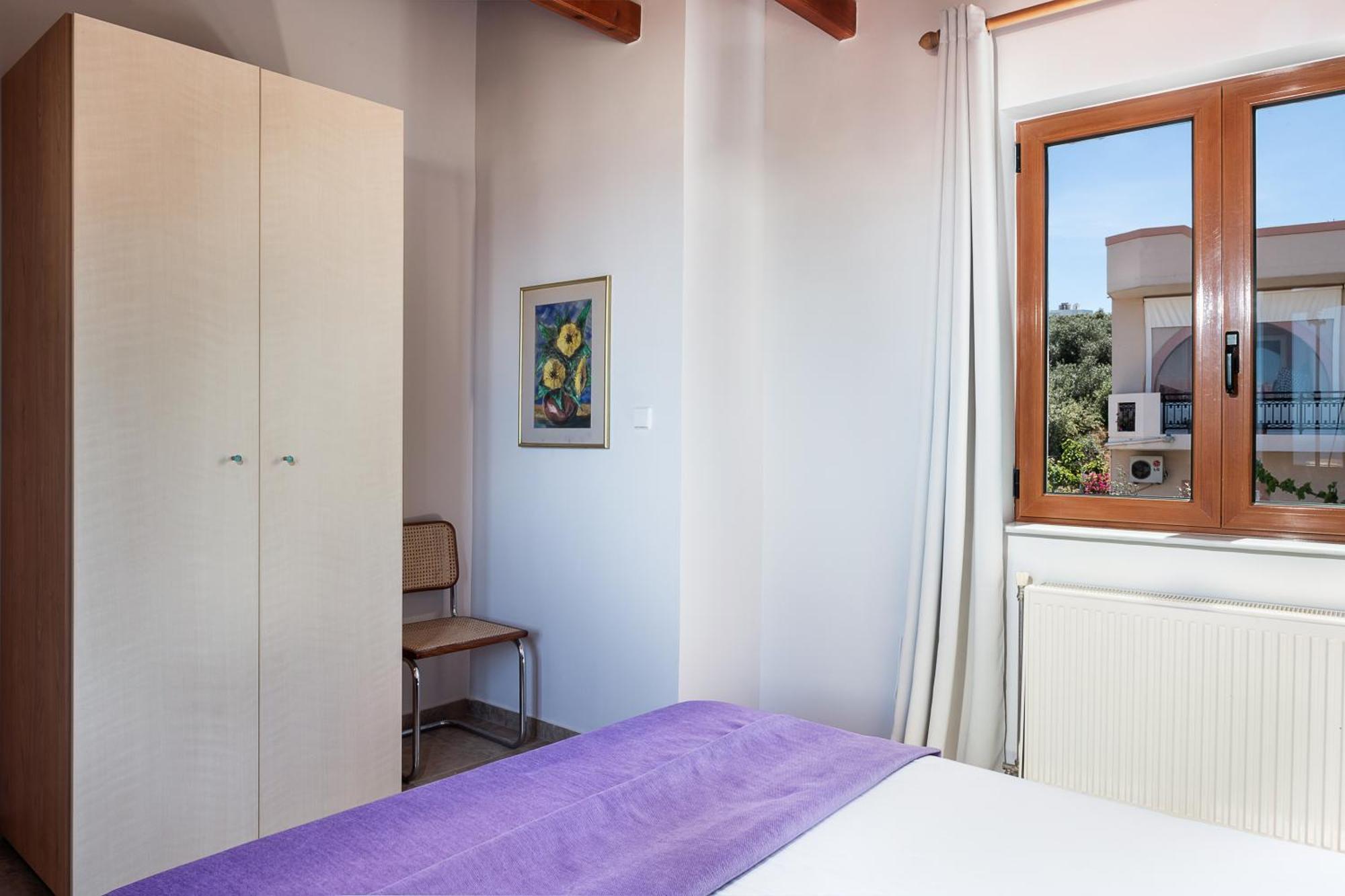 Andromia Studios & Apartments Agia Marina Стая снимка